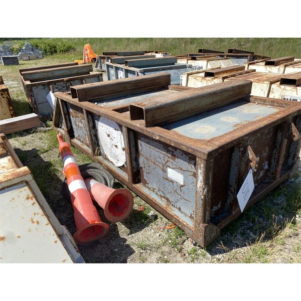 BISHOP LIFTING SKIP PAN