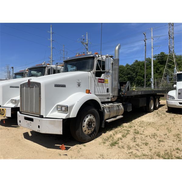 2009 KENWORTH T800 Rollback Truck