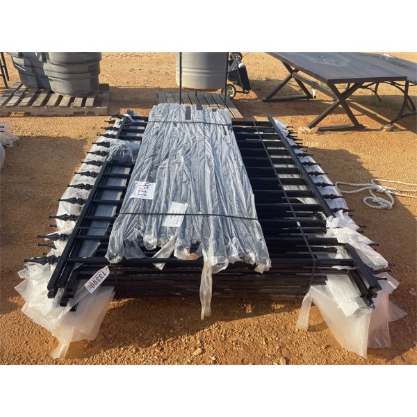 (14) 5' x 7' STEEL FENCE PANELS