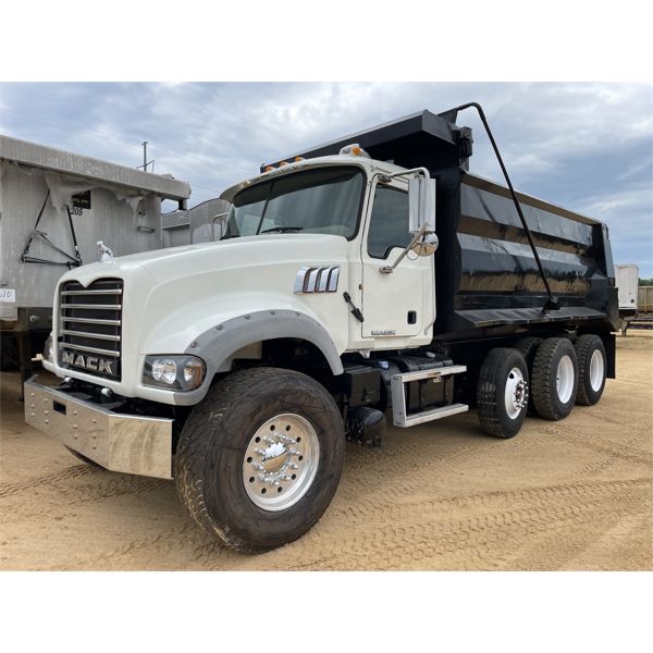 2011 MACK GU713 Dump Truck