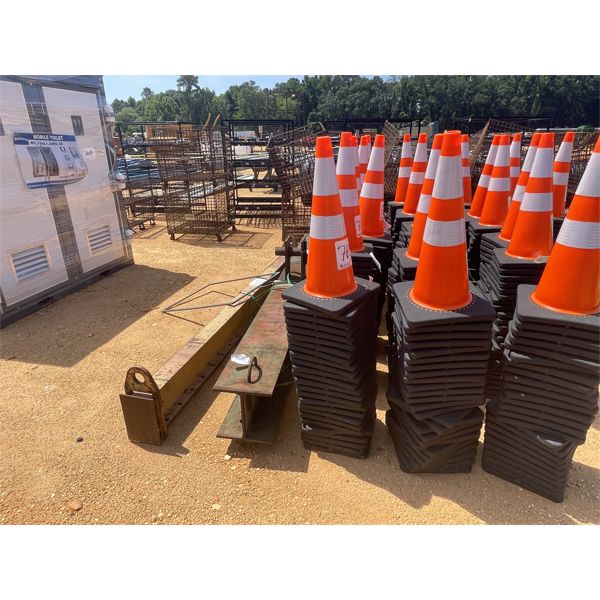 (25) SAFETY CONES
