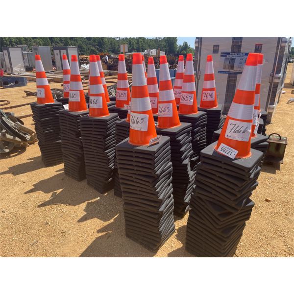 (25) SAFETY CONES