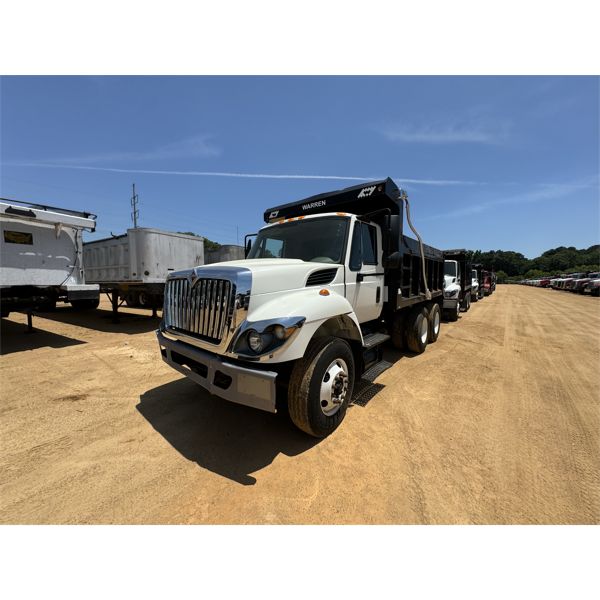 2014 INTERNATIONAL WORKSTAR 7400 Dump Truck