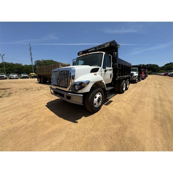 2014 INTERNATIONAL WORKSTAR 7400 Dump Truck