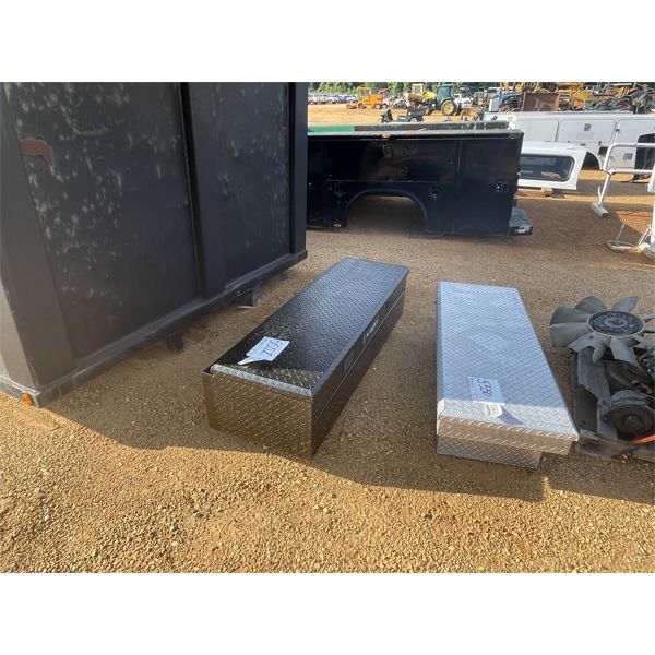 BLACK DIAMOND PLATE TOOLBOX