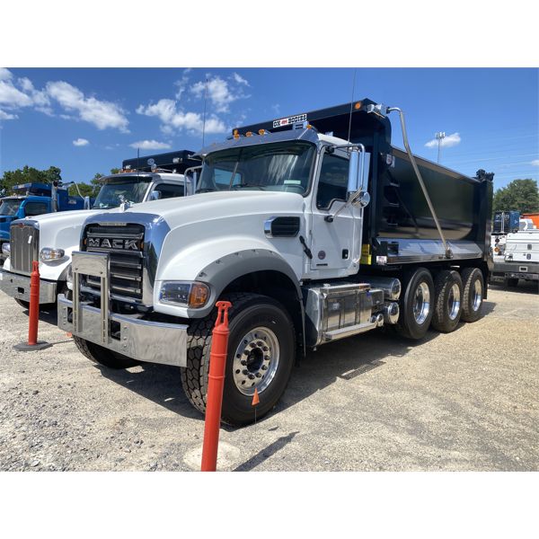 2025 MACK GR84F Dump Truck