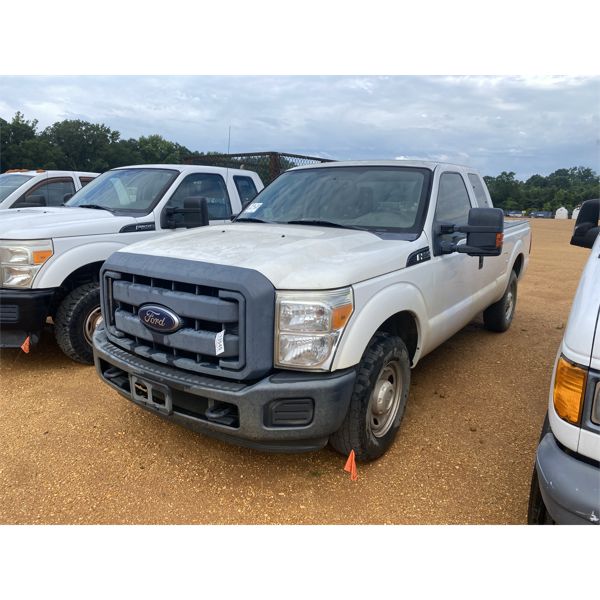 2012 FORD F250 XL Pickup Truck