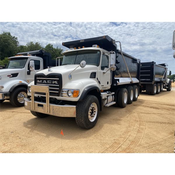 2007 MACK CV713 Dump Truck