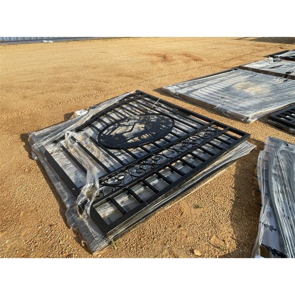 14' DEER SCENE BI-PARTING IRON GATE