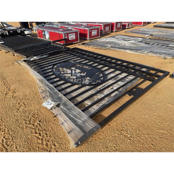 20' DEER SCENE BI-PARTING IRON GATE