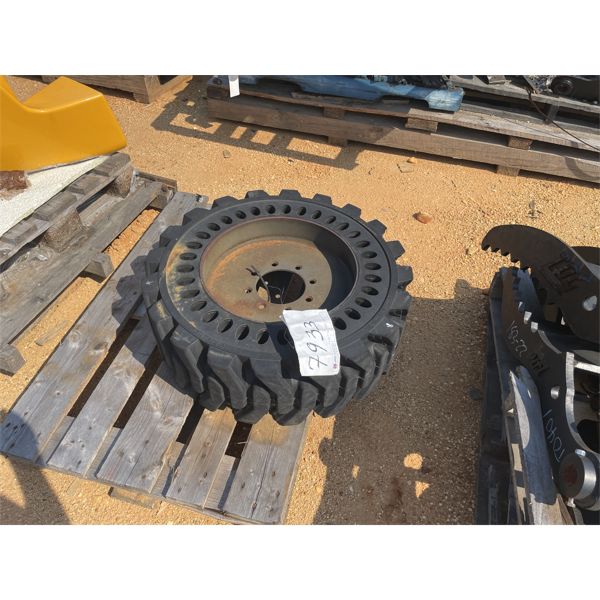 10-16.5 SOLID TIRES W/ RIMS