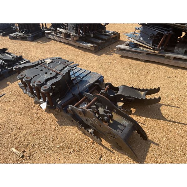 (11) 12" TAG THUMBS PART#980/T0403