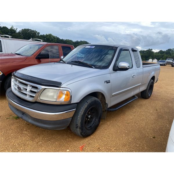 1999 FORD F150 XLT Pickup Truck