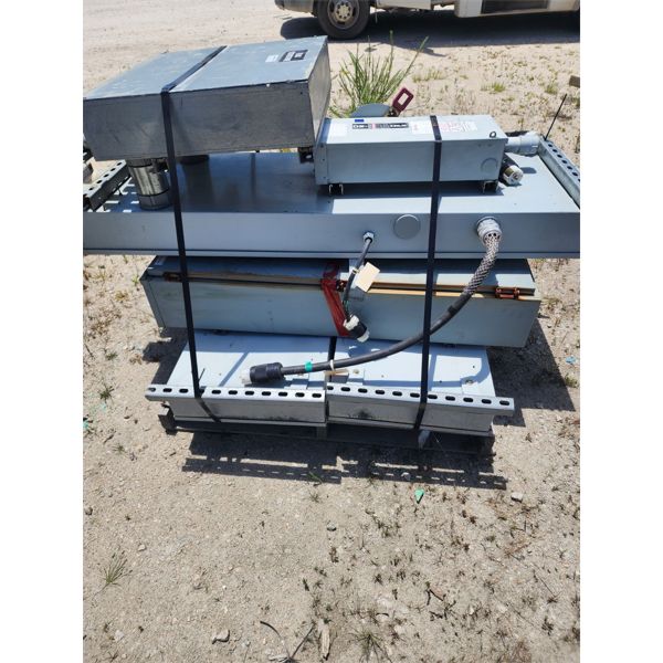 (6) DISTRIBUTION BREAKERS/ SWITCHES