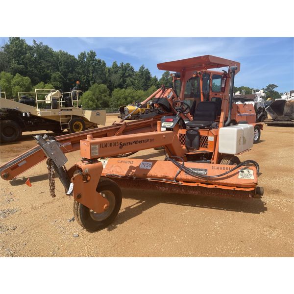 2015 LAYMOR SM300 Broom