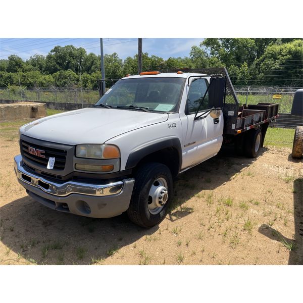 2007 GMC 3500 Flatbed Truck