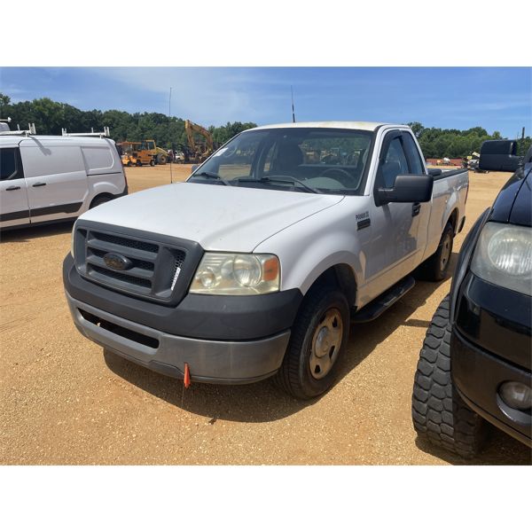 2006 FORD F150 XL Pickup Truck