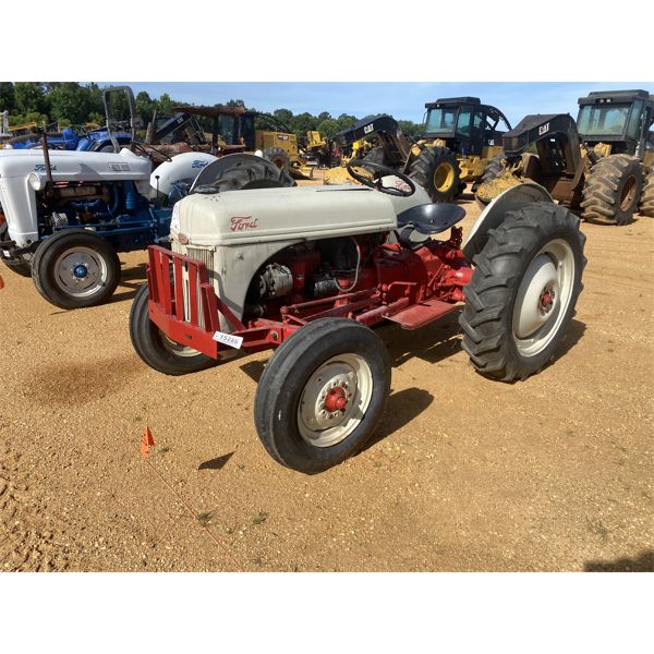 FORD 8N Farm Tractor