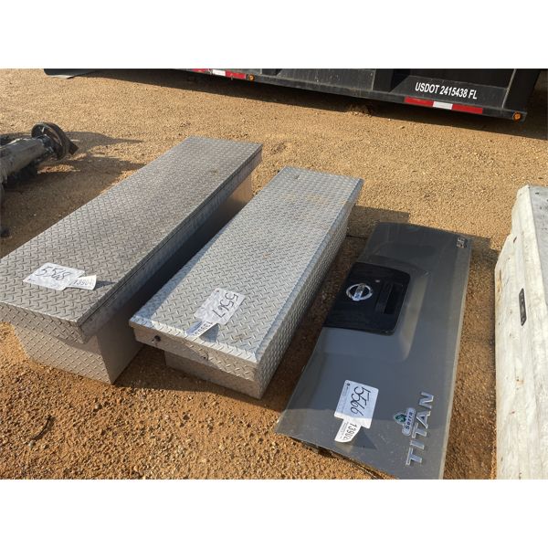 DIAMOND PLATE TOOLBOX