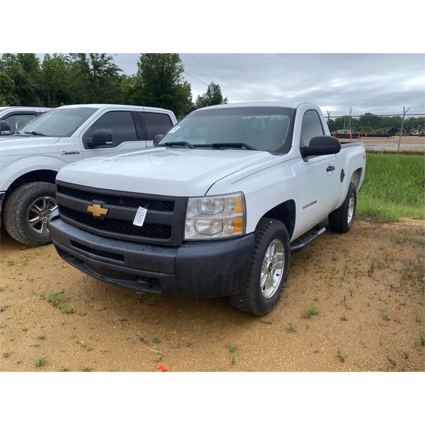 2013 CHEVROLET SILVERADO Pickup Truck