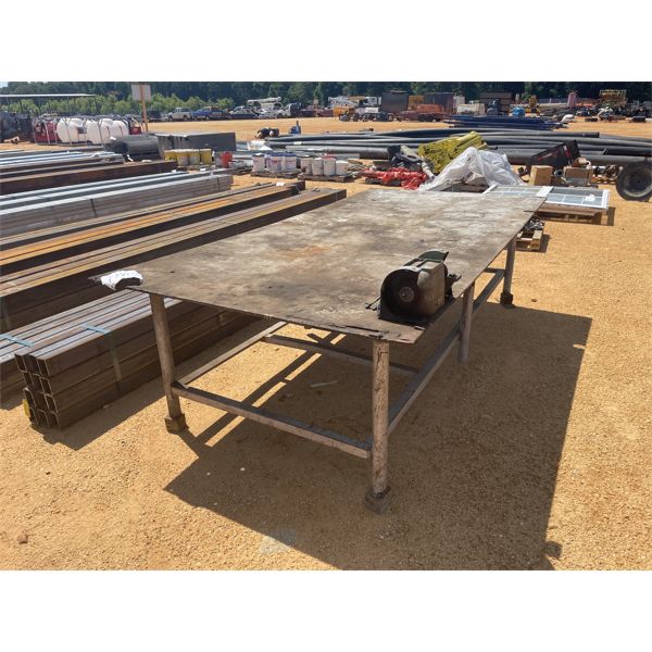 5' x 10' METAL TABLE