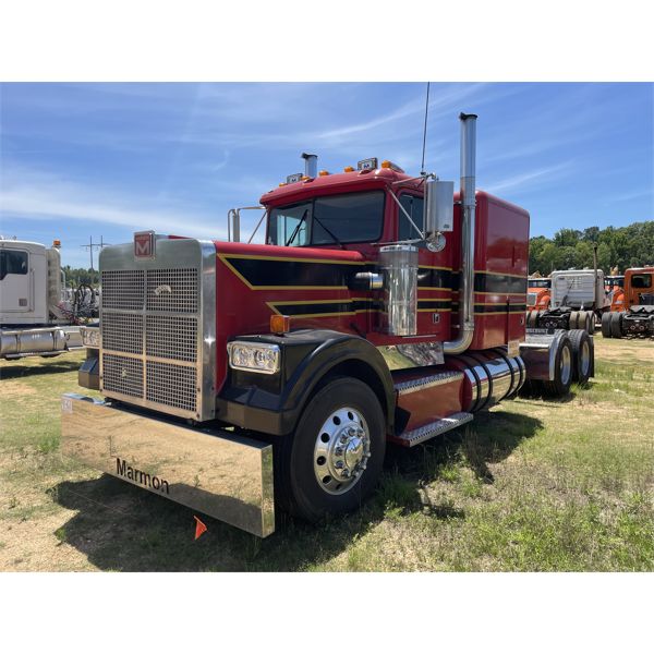 1987 MARMON  Sleeper Truck