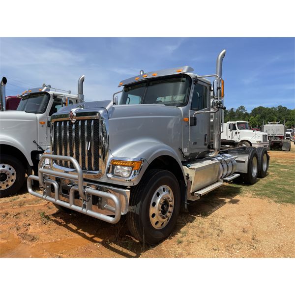 2019 INTERNATIONAL HX520 Day Cab Truck