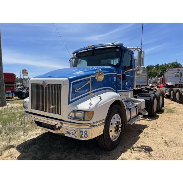 2006 INTERNATIONAL 9400i Day Cab Truck