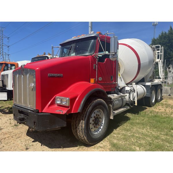 2016 KENWORTH T800 Concrete Mixer / Pump Truck