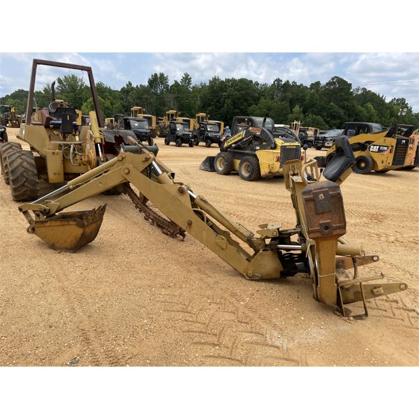CASE H827832 BACKHOE ATTACHMENT