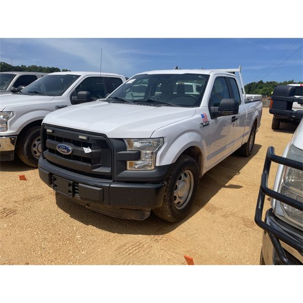 2015 FORD F150 XL Pickup Truck