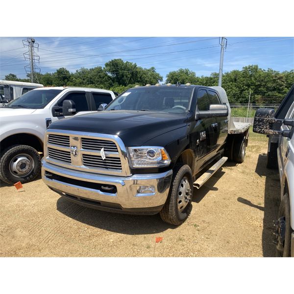 2014 RAM 3500 LARAMIE Flatbed Truck