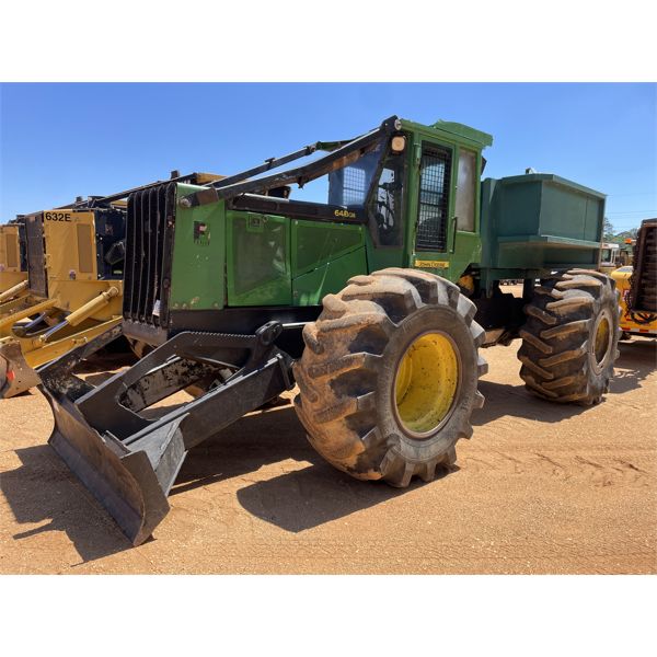 2006 JOHN DEERE 648G SPRAYER