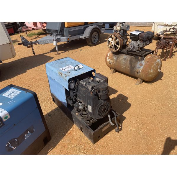 MILLER BOBCAT 225D WELDER