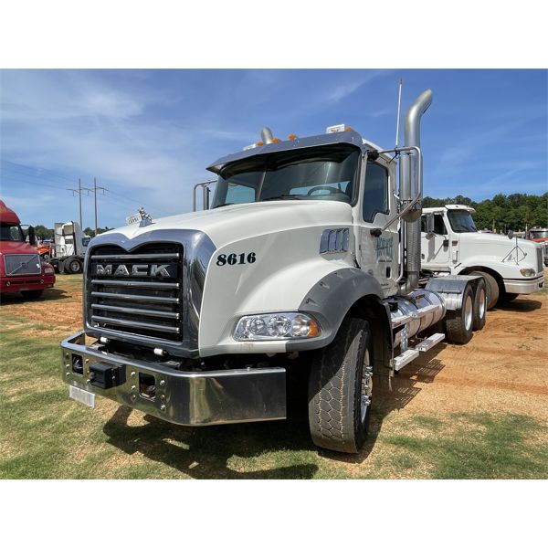 2017 MACK GU813 Day Cab Truck