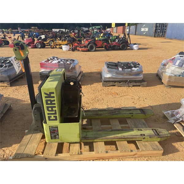 CLARK ELECTRIC PALLET JACK
