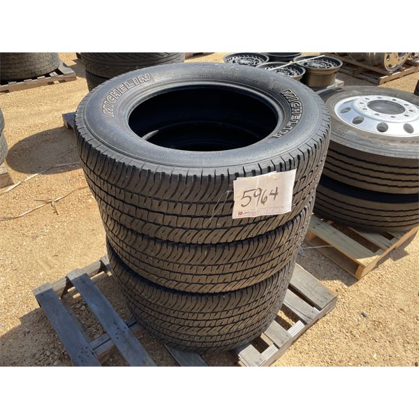 (4) LT275/65R20 TIRES