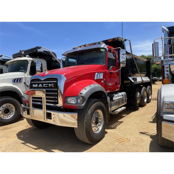 2023 MACK GR64F Dump Truck