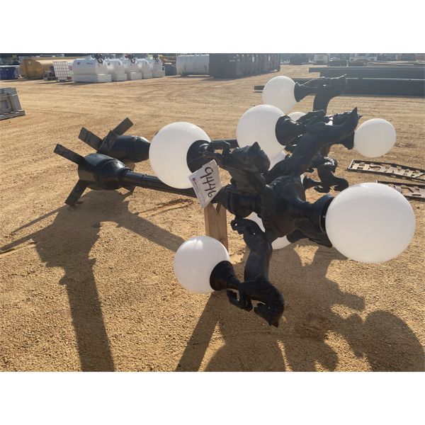 ALUM CAST 5 GLOBE LIGHT POST