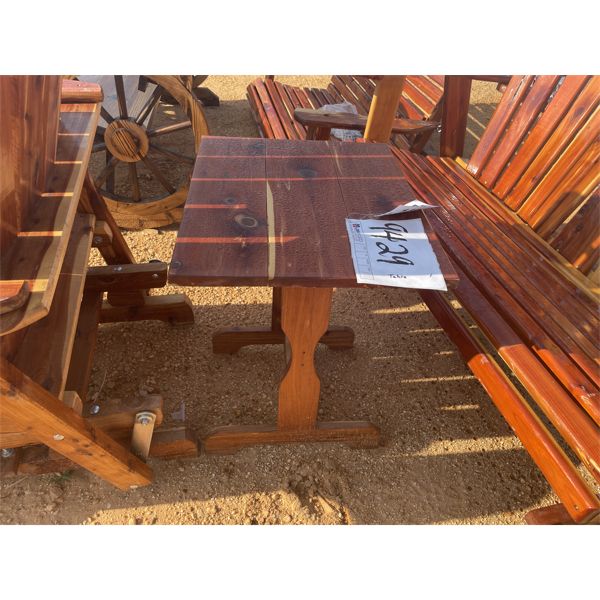 CEDAR TABLE 20" X 16"