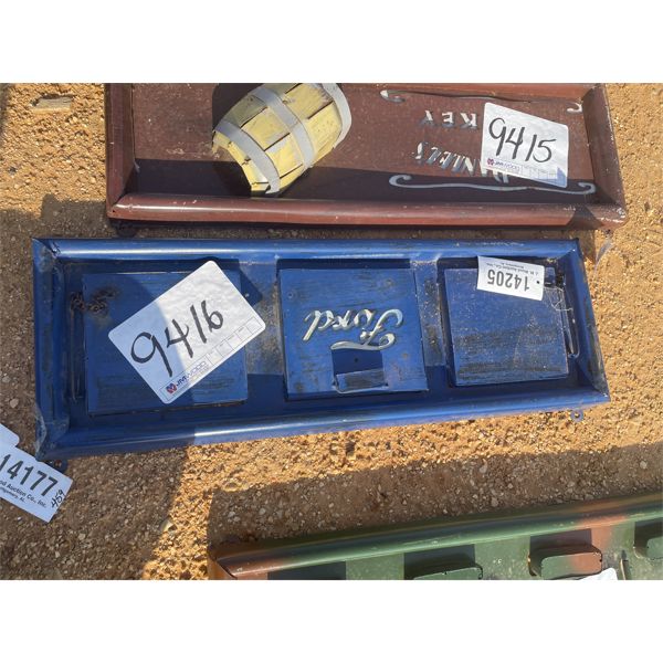 FORD TAIL GATE, METAL ART