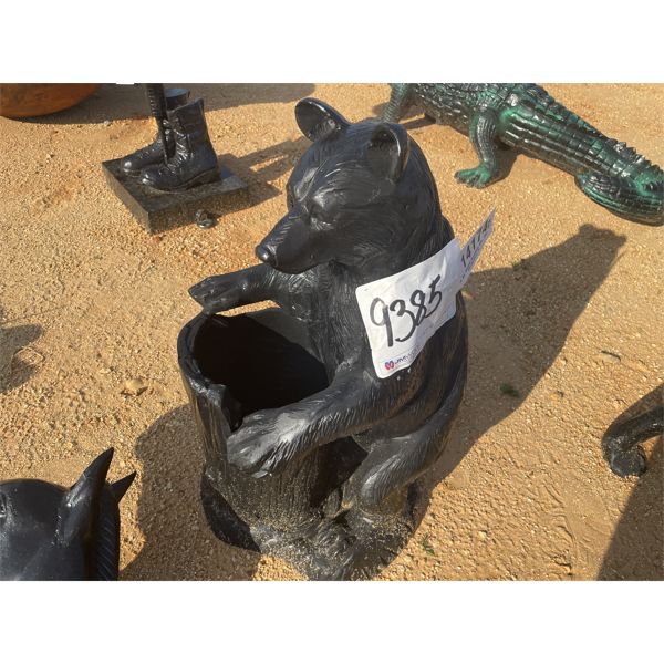 SOLIDER ALUM CAST MARKERALUM CAST SMALL BEAR & STUMP