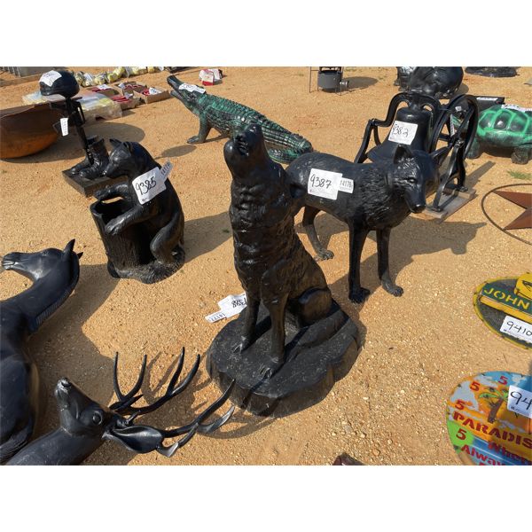 ALUM CAST WOLF HOWLING