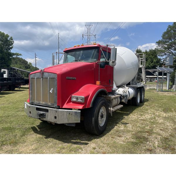 2017 KENWORTH T800 Concrete Mixer / Pump Truck