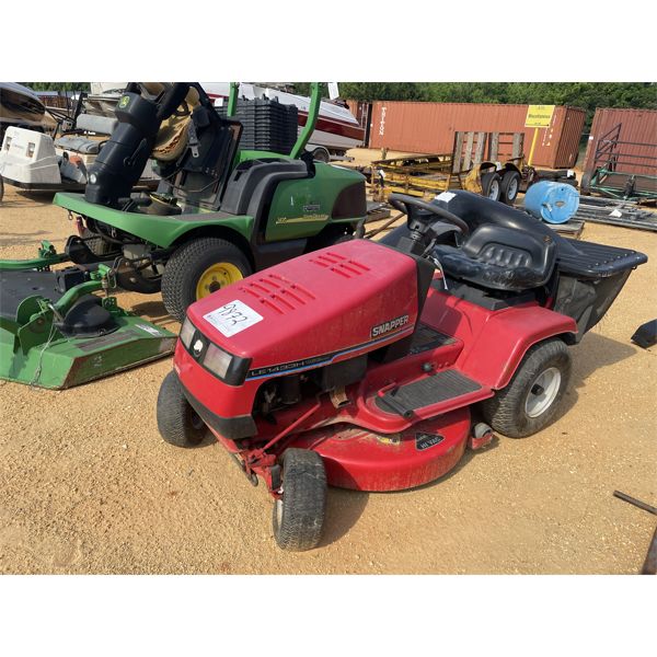 SNAPPER RIDING Lawn Mower