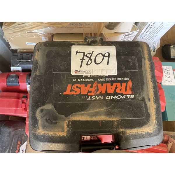 TRAX FAST TF1100 DRYWALL GUN
