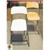 Image 1 : 2 FOLDING BAR STOOLS