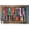 Image 1 : LARGE FLAT OF NOVELS