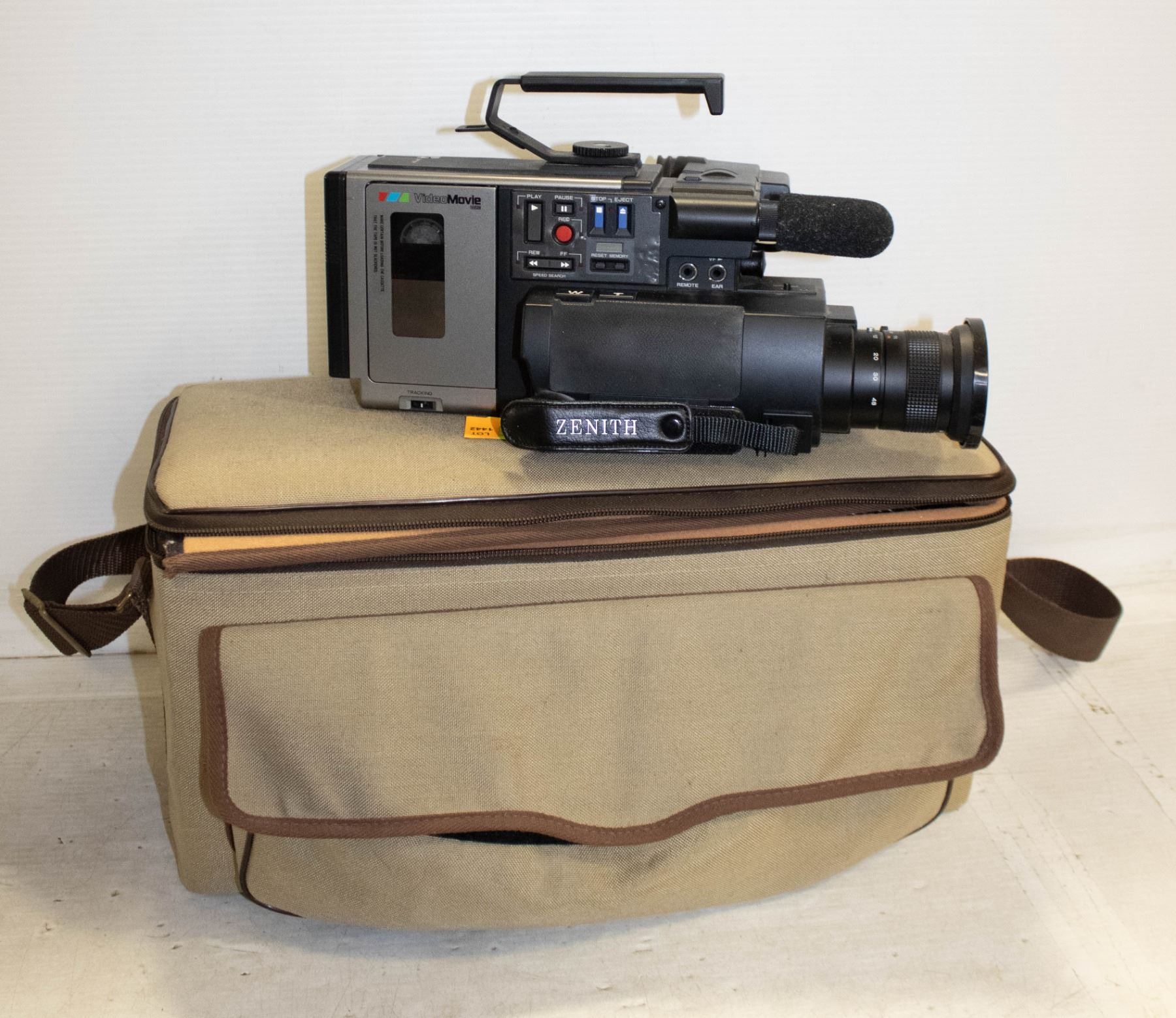 1985 ZENITH VIDEOMOVIE CAMCORDER VM6000 WITH CARRY