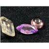 Image 4 : MIXED GEMSTONES, INCLUDING: EMERALD CUT PALE CITRINE, VARIOUS SHAPED AMETHYST, 17 LAB GROWN GREEN